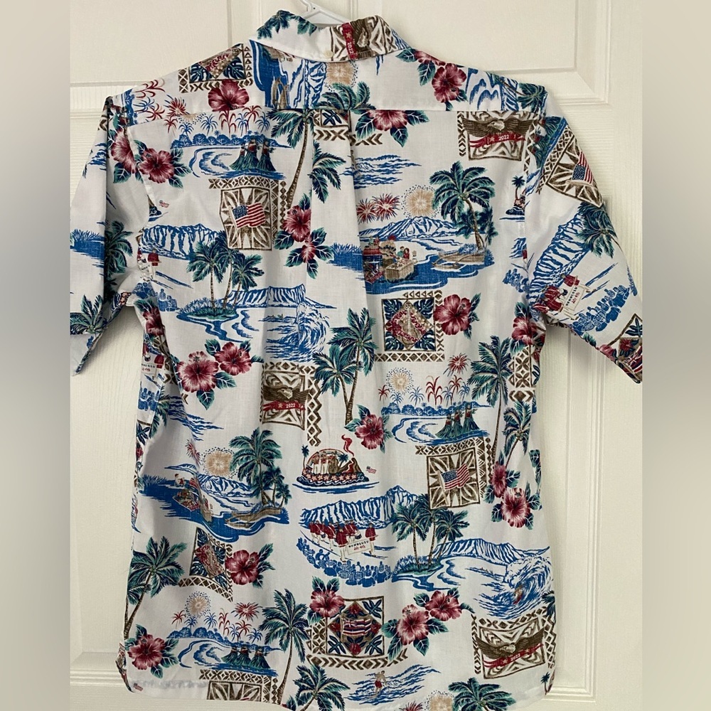Reyn Spooner Hawaiian Shirt Summer
Commemorative 22 Natural Button Down Medium - Picture 2 of 12